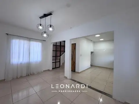 Casa en Alquiler de 4 dormitorios