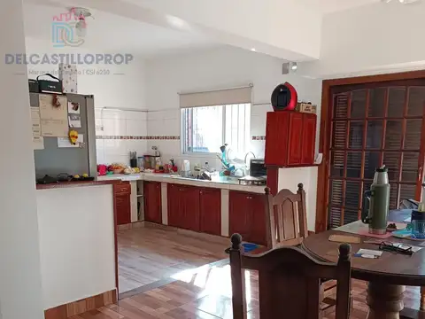Casa en Venta en Don Torcuato, USD 230.000