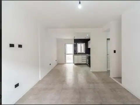 Depto Tipo Casa en Venta en Monte Castro, USD 175.000