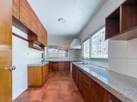 Departamento en Alquiler de 4 dormitorios