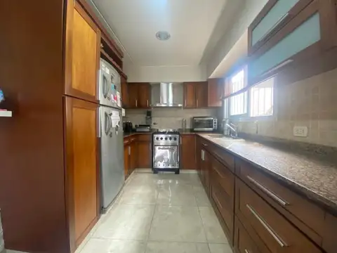 Casa - Venta - Argentina, La Matanza - JUAN CRUZ VARELA 3020