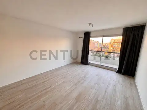 Monoambiente Boutique a ESTRENAR  en Parque Chas / 5° Piso, Balcon aterrazado y Vista abierta.