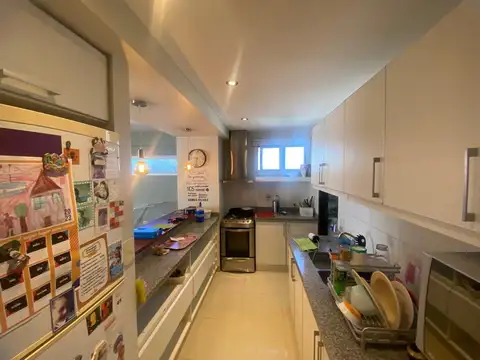 Departamento 4 ambientes con 2 baños