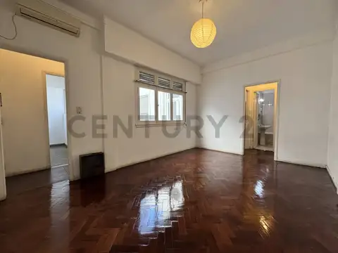 Departamento en Alquiler en Coghlan, $ 600.000