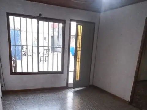 Casa en Alquiler en Billinghurst, $ 490.000