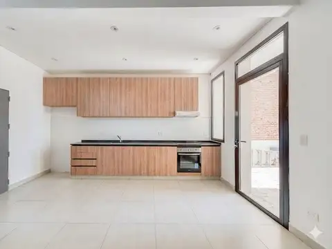 Depto Tipo Casa 4 ambientes con 2 baños