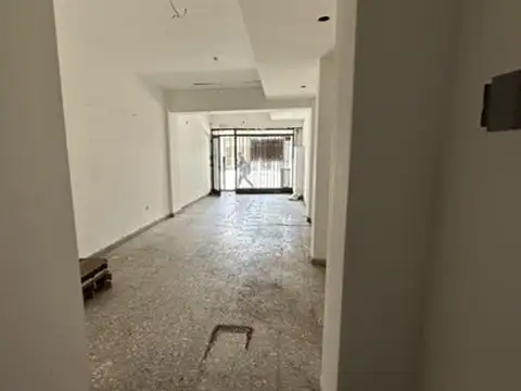 Local en Venta en Villa Luro, USD 68.000