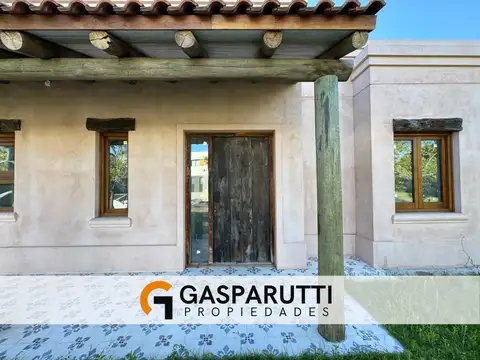 Casa en Venta en El Cantón, USD 390.000