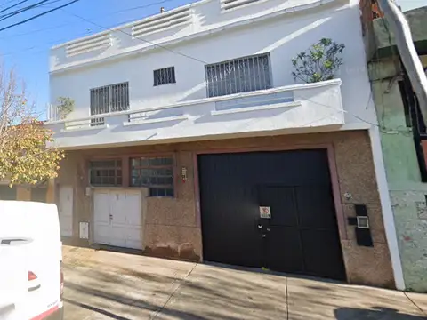 GALPÓN / DEPÓSITO CON VIVIENDA EN PLANTA ALTA – SARANDÍ