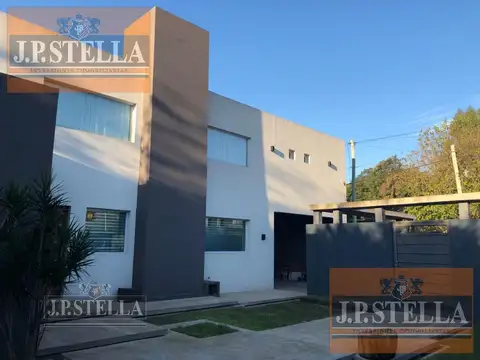 Casa 5 ambientes con 3 baños
