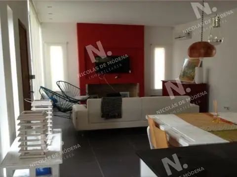 Casa en Venta en La Barra, USD 360.000