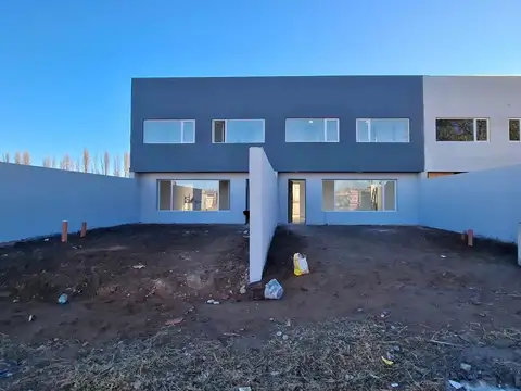 En Venta | PH de 3 Dormitorios | Barrio Los Cerezos II | Plottier