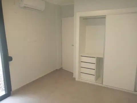 Depto Tipo Casa 2 ambientes con 1 baño