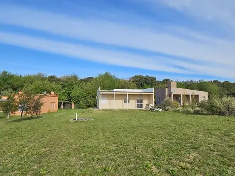 Laguna del Golf - casa de dos dormitorios a estrenar. Lote de 1000 m2. Excelente vista