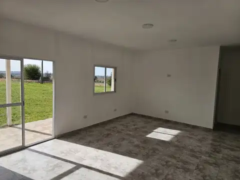 Casa en Venta con 4 cocheras