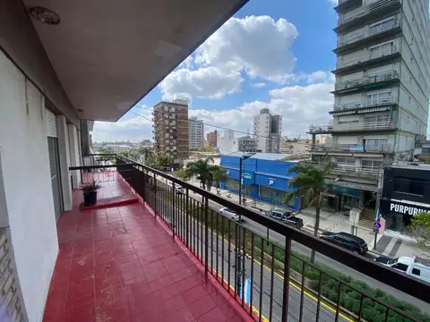 Departamento 5 ambientes con 3 baños