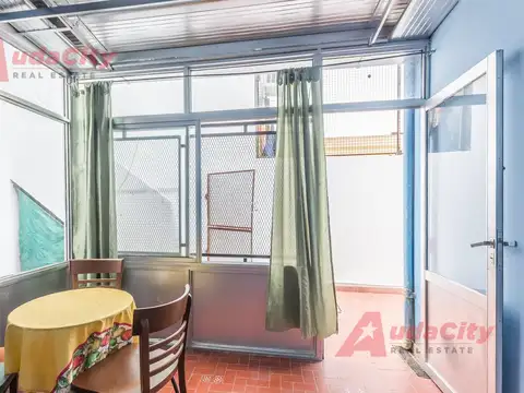 Depto Tipo Casa en Venta 50 años