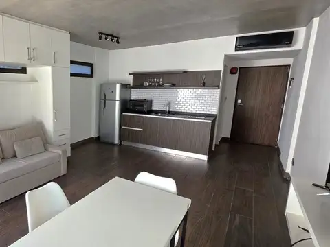 Departamento en Alquiler con 1 cochera