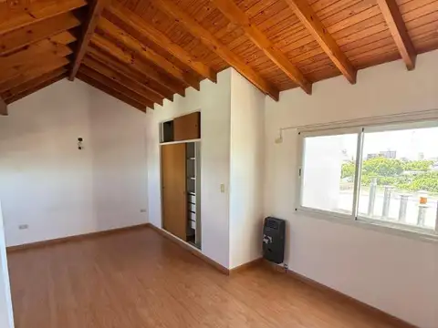 Suipacha 1072 , Piso 5