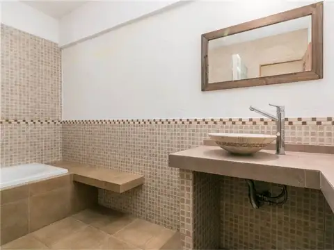 Depto Tipo Casa 4 ambientes con 2 baños
