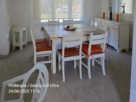 Casa 4 ambientes con 3 baños