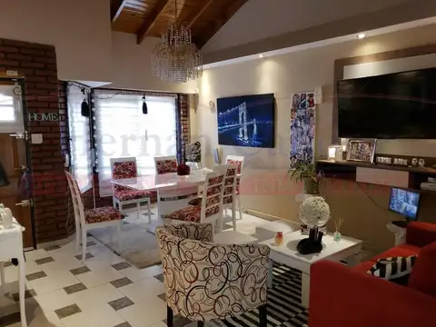Depto Tipo Casa en Venta de 3 ambientes
