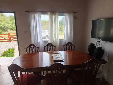 Casa 3 ambientes con 1 baño