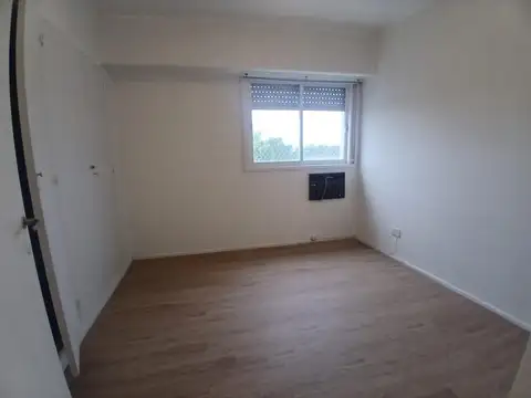 Departamento en Alquiler en Villa Pueyrredon, $ 700.000