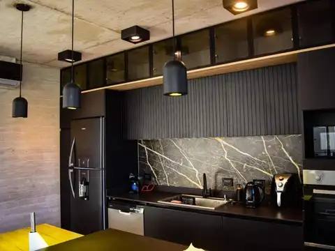 Casa 6 ambientes con 5 baños