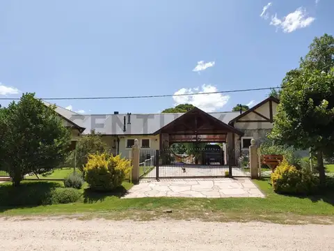 VENTA CASA 5 AMBIENTES SIERRA DE LOS PADRES