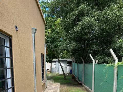 Casa 4 ambientes con 1 baño