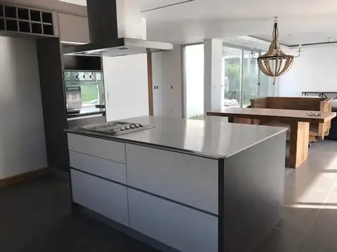 CASA 4 AMBIENTES  A ESTRENAR EN RUMENCO