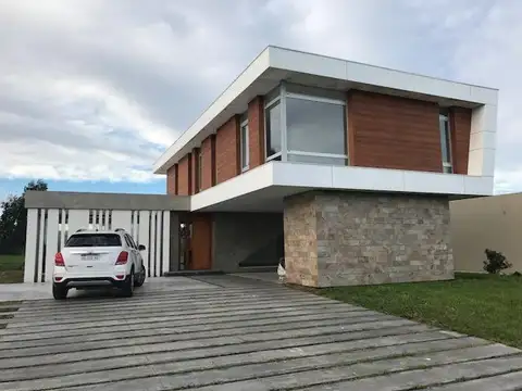 CASA 4 AMBIENTES  A ESTRENAR EN RUMENCO