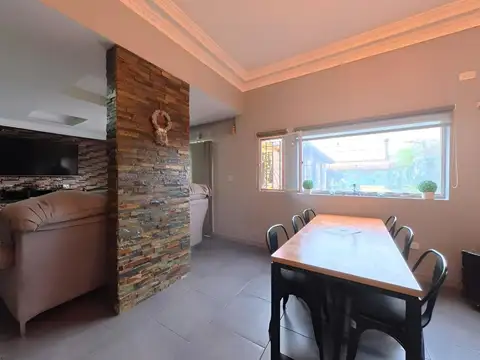 Depto Tipo Casa en Venta de 4 dormitorios