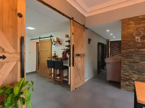 Depto Tipo Casa en Venta de 5 ambientes