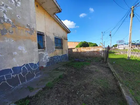 VENTA CASA 3 AMB FELIX U. CAMET A RECICLAR