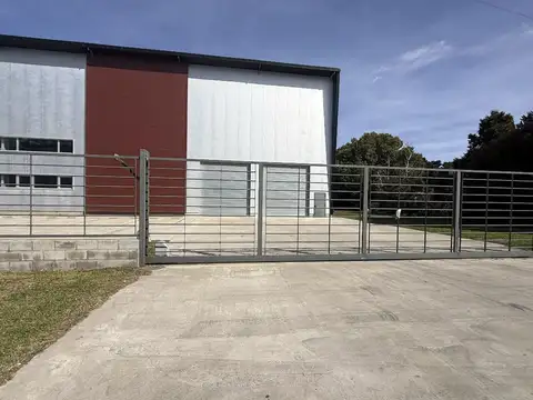 VENTA NAVE PARQUE INDUSTRIAL SAVIO RUTA 88