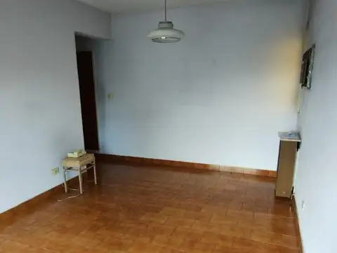 Departamento en Venta en Moron Sur, USD 63.000