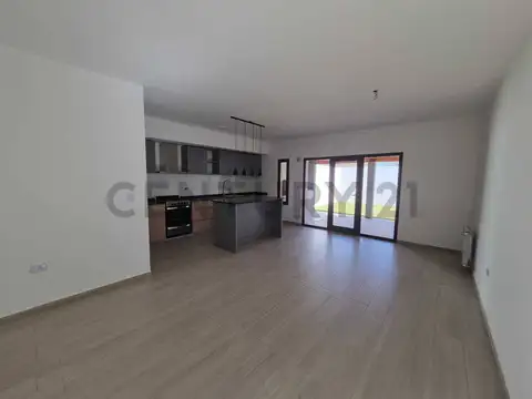 HERMOSA CASA PLANTA BAJA  A ESTRENAR - USD 220.000 y cuotas -