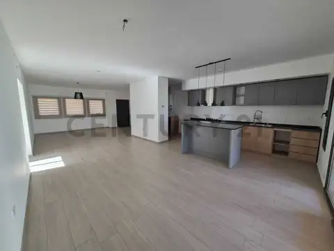 HERMOSA CASA PLANTA BAJA  A ESTRENAR - USD 220.000 y cuotas -