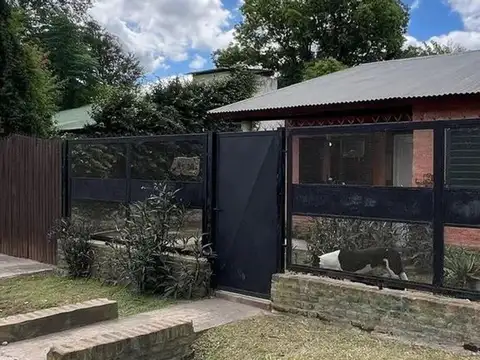 Casa 3 ambientes con 1 baño