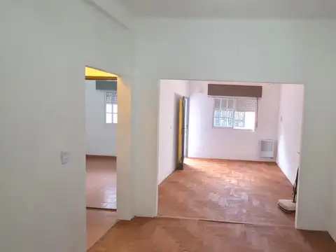 Berón De Astrada 5700, Piso PB