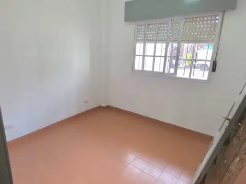 Berón De Astrada 5700, Piso PB