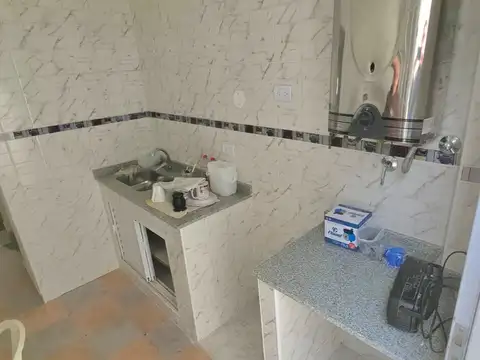 Casa 4 ambientes con 1 baño