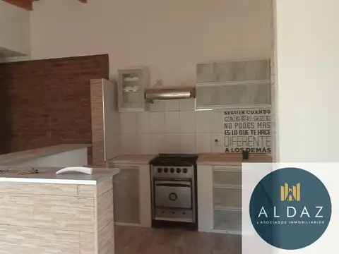 ALQUILER  casa 2 dormitorios La Plata al 100, Punta