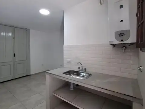 Depto Tipo Casa en Alquiler de 2 ambientes