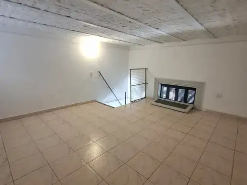 Depto Tipo Casa 2 ambientes con 1 baño