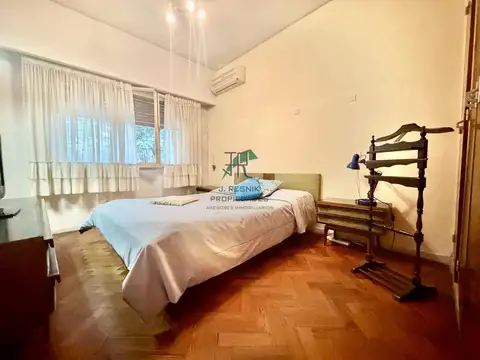 BUENA CASA CONSTRUCCIÓN SÓLIDA LOTE ENORME 4 DORMITORIOS