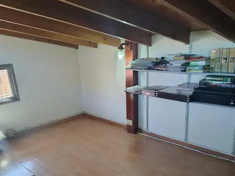 Casa 4 ambientes y pileta