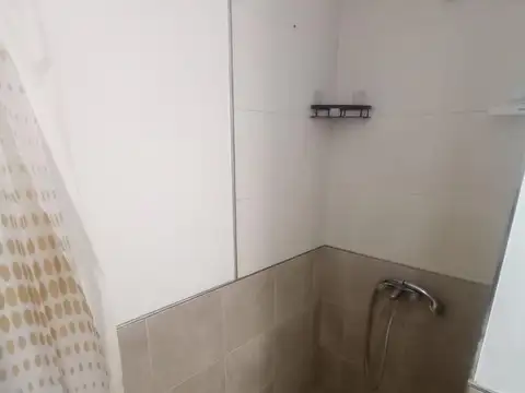 Departamento 2 ambientes a la calle con terraza propia